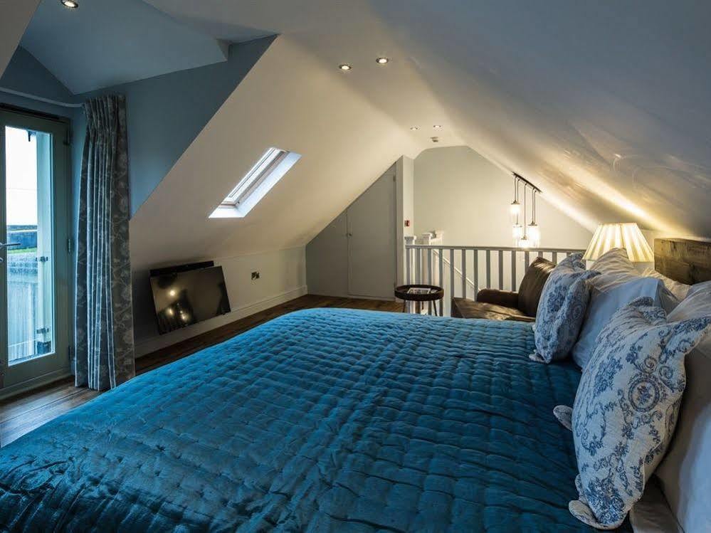 Hotel Eagle Mill Huntingdon Esterno foto