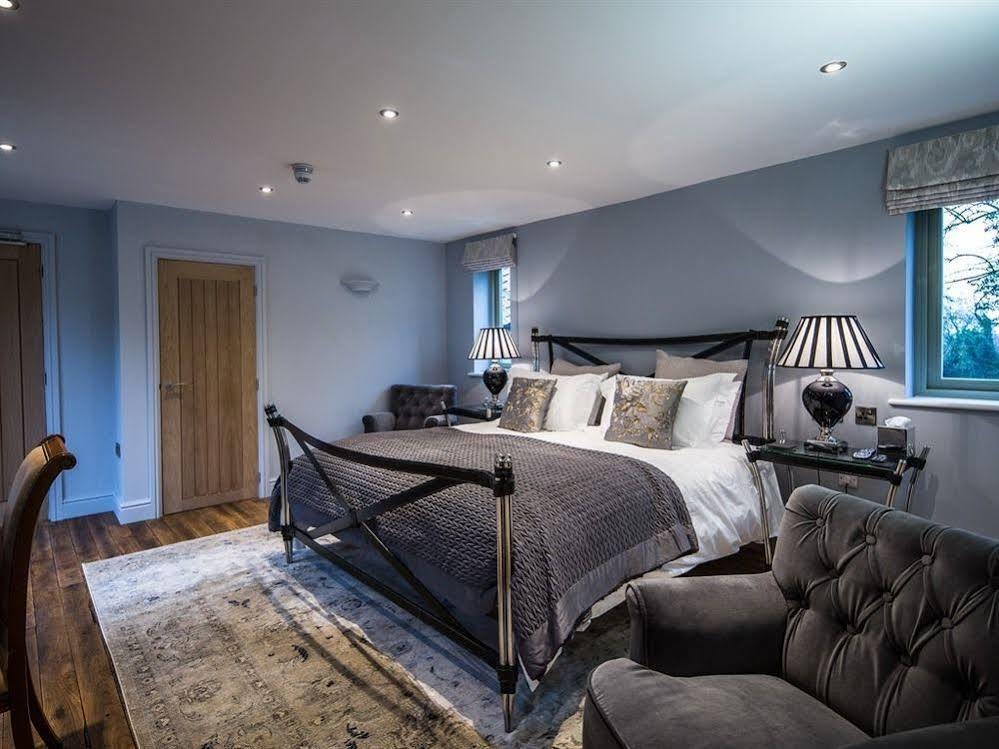 Hotel Eagle Mill Huntingdon Esterno foto