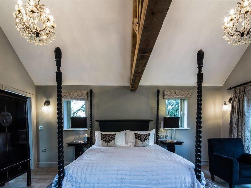 Hotel Eagle Mill Huntingdon Esterno foto